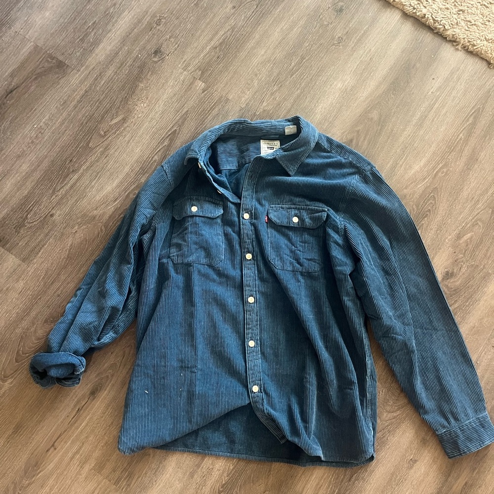 NEVER WORN - Levi's Corduroy Button Up, Men’s LARGE